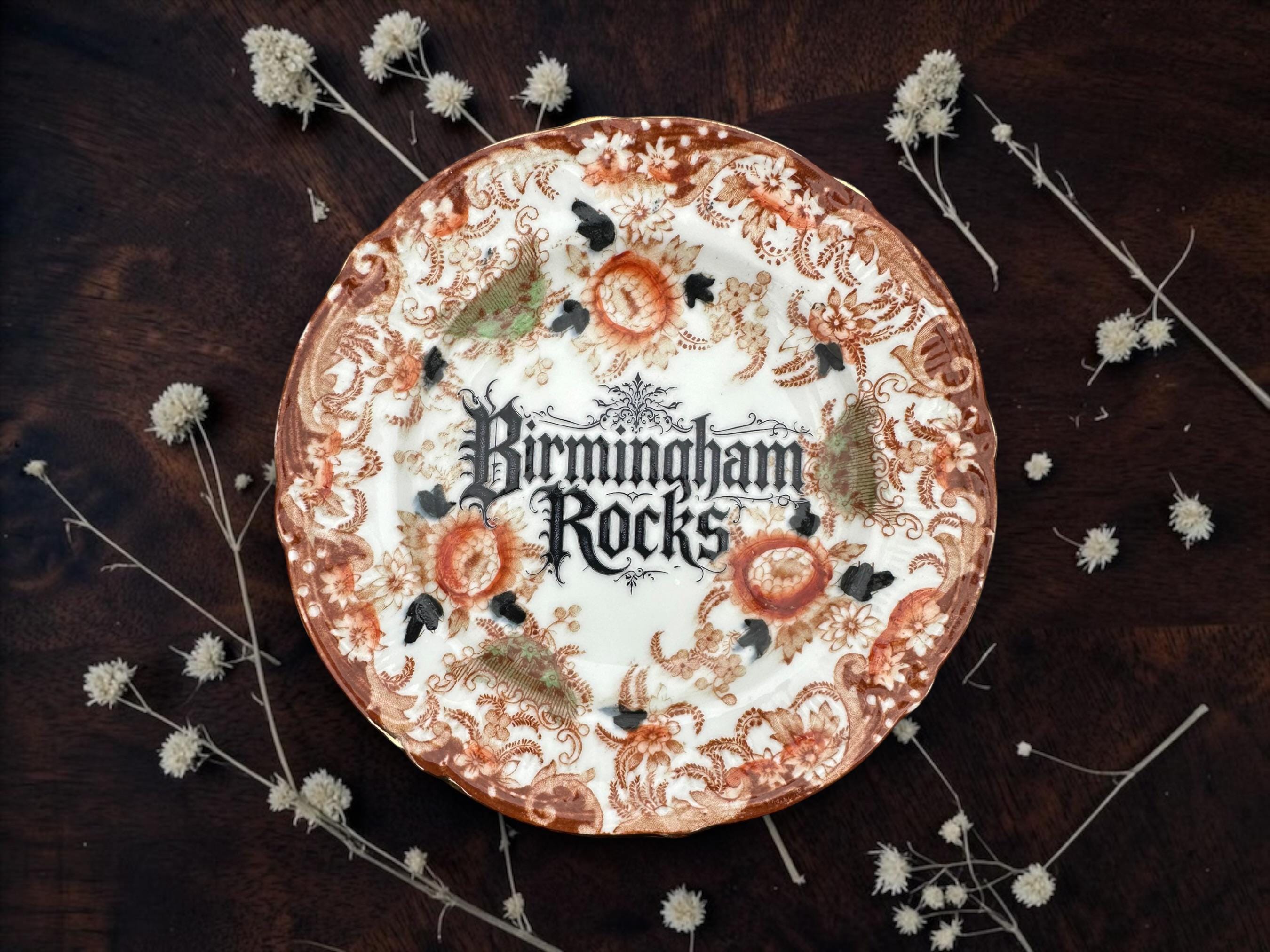 Birmingham Rocks Plate  Vintage Crackpottery with stand